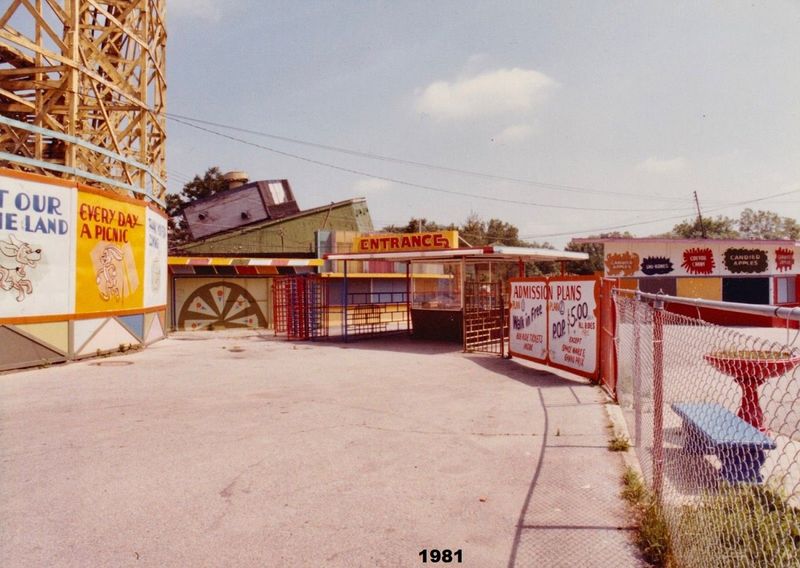 Exploring Michigan's Most Eerie Abandoned Parks - Decor Hint Edgewater Park, Detroit