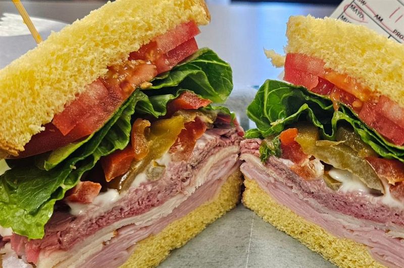 17 Pennsylvania Restaurants That Turn The Humble Tenderloin Sandwich Into Art - Decor Hint Mountain View Tavern