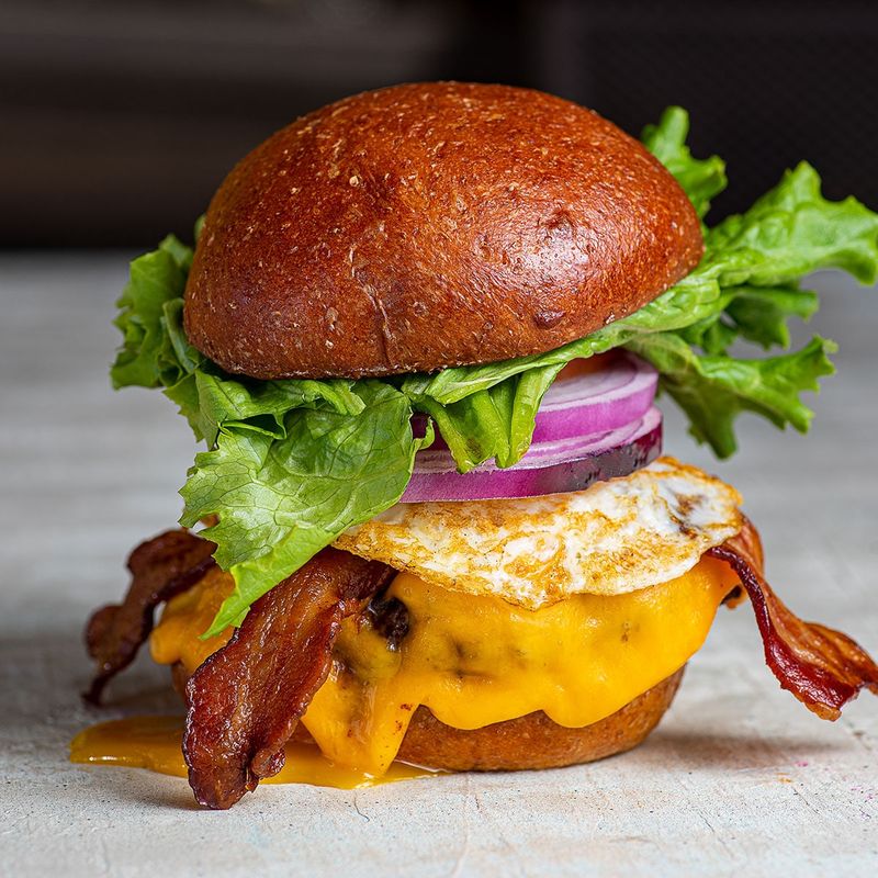 Chompie's Restaurant, Deli, and Bakery