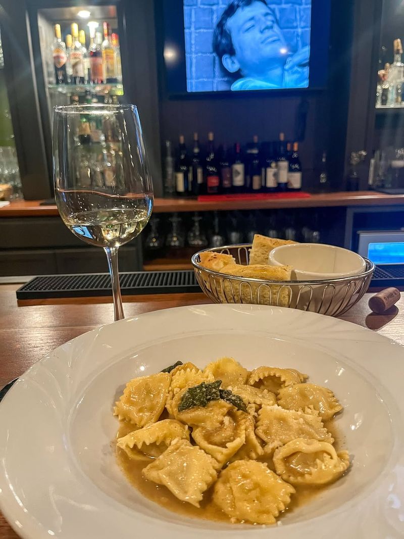 Secret Italian Restaurants In Ohio Worth Seeking Out - Decor Hint La Tavola Felice