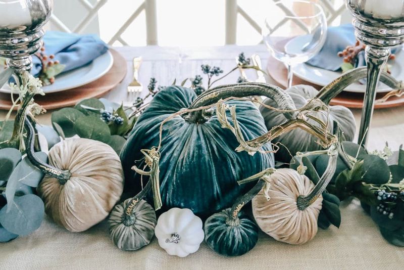 Thanksgiving Table Ideas Californians Are Using To Blend Fall And Christmas Decor - Decor Hint Velvet Pumpkins With Sparkly Christmas Garland