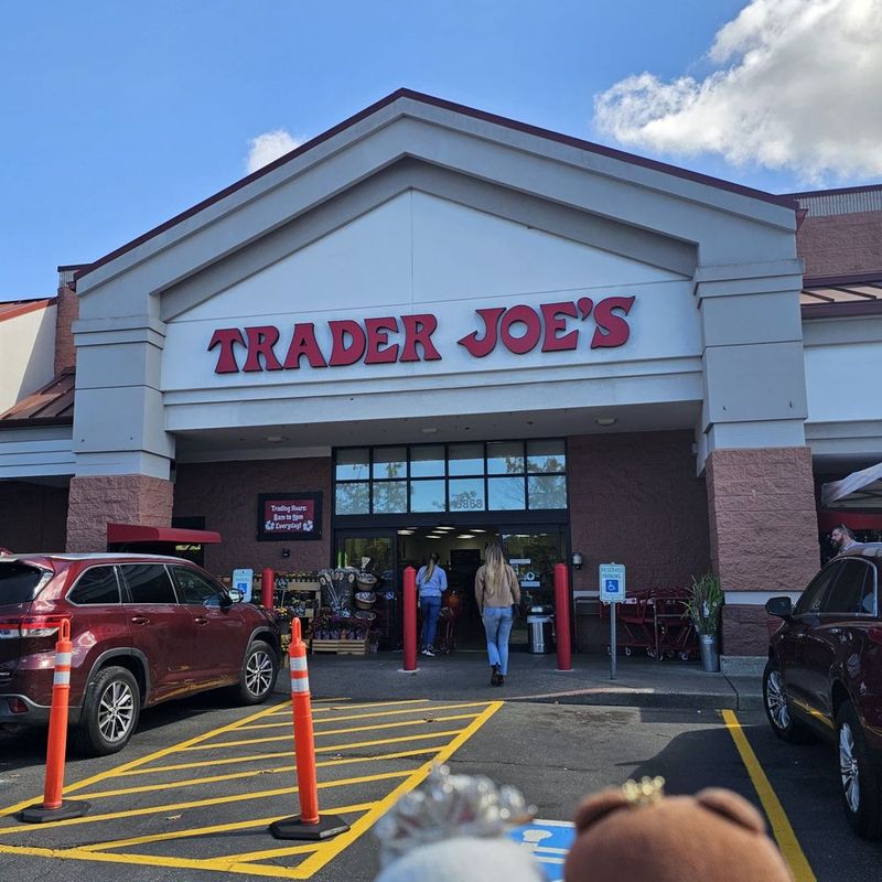 11 Washington Grocery Stores Delivering Fresh Cuts And Local Flavor - Decor Hint Trader Joe's