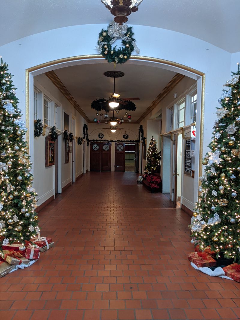 7 California Christmas Markets That Draw Huge Crowds Every Year - Decor Hint Sacramento Turn Verein Christkindlmarkt