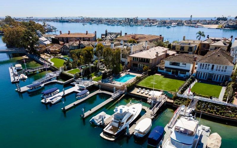 18 Dreamy California Suburbs To Live In With A Bay Area Favorite At #1 - Decor Hint Newport Beach