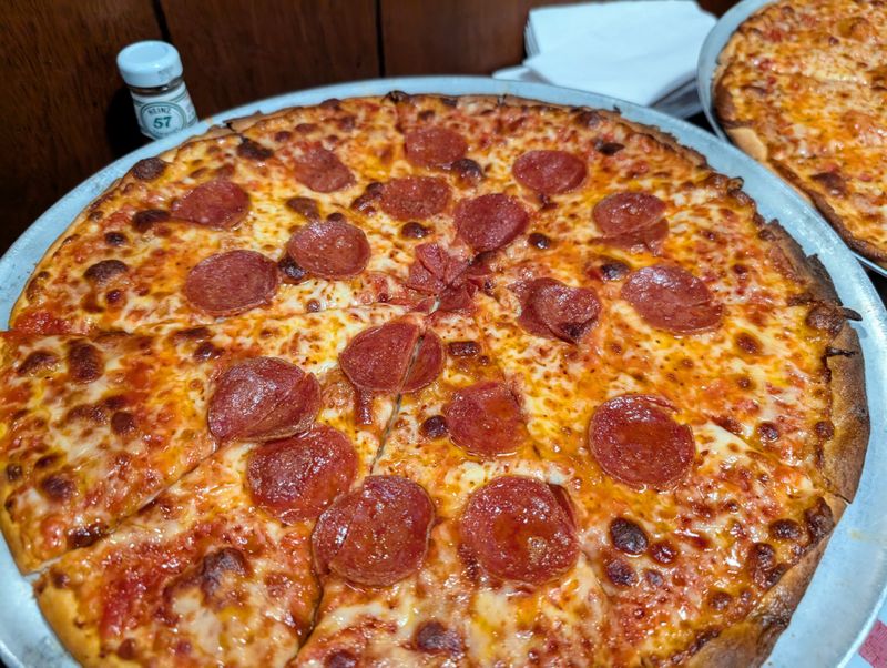 9 New Jersey Pizza Places Worth The Extra Mile - Decor Hint Kinchley's Tavern