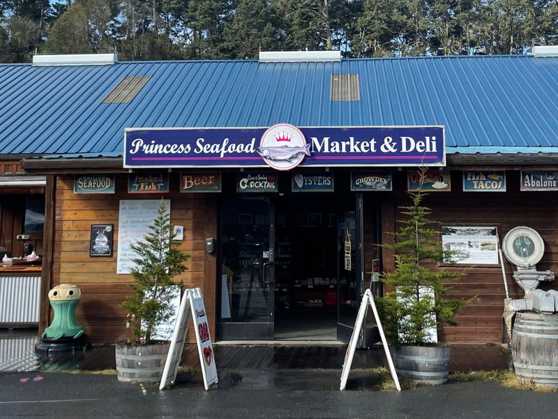 16 California Seafood Shacks Right On The Coast With Views Worth The Drive - Decor Hint Princess Seafood Market & Restaurant