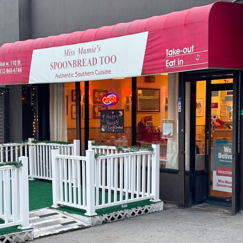 9 New York Restaurants That Serve Fried Fish Done Right - Decor Hint Miss Mamie's Spoonbread Too