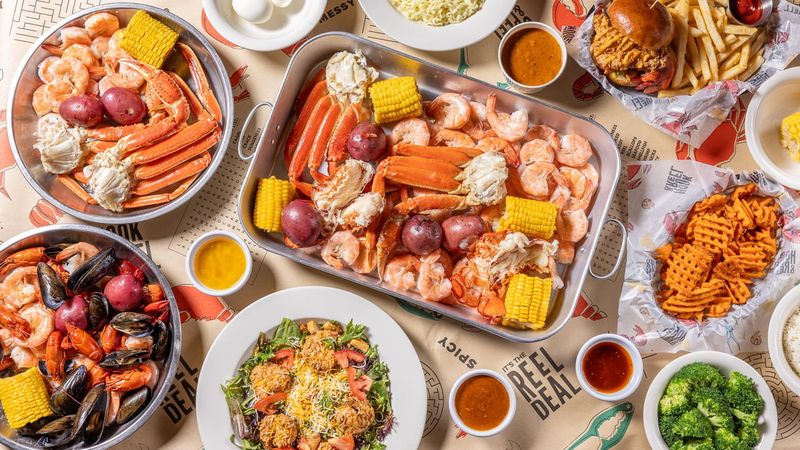 16 Utah Fish Fries Worth Visiting For That Golden, Down-Home Crunch - Decor Hint Hook & Reel