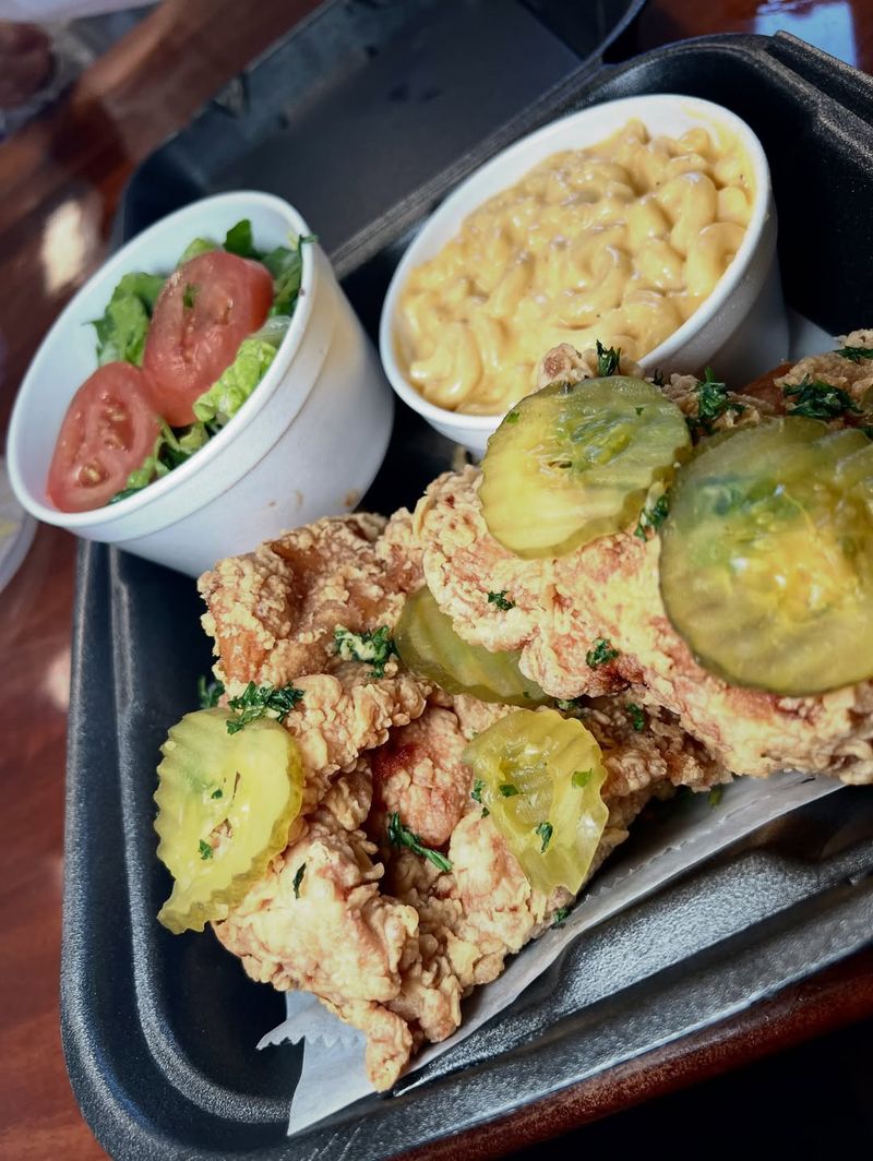 The North Carolina Diner Where Fried Fish Outsells Everything Else - Decor Hint Soul Food Sides That Steal Hearts