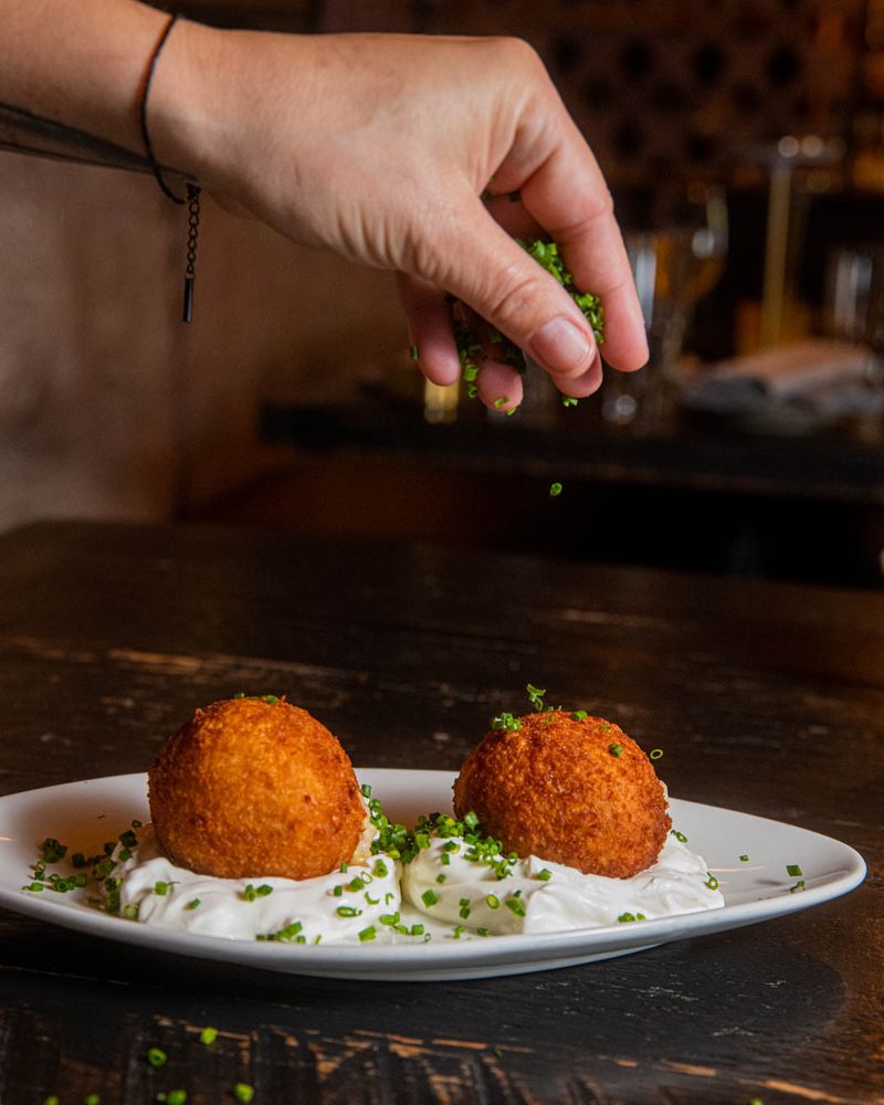 The Iconic Georgia Restaurant Serving A Filet Mignon Worth Traveling For - Decor Hint Chef's Kitchen Leadership