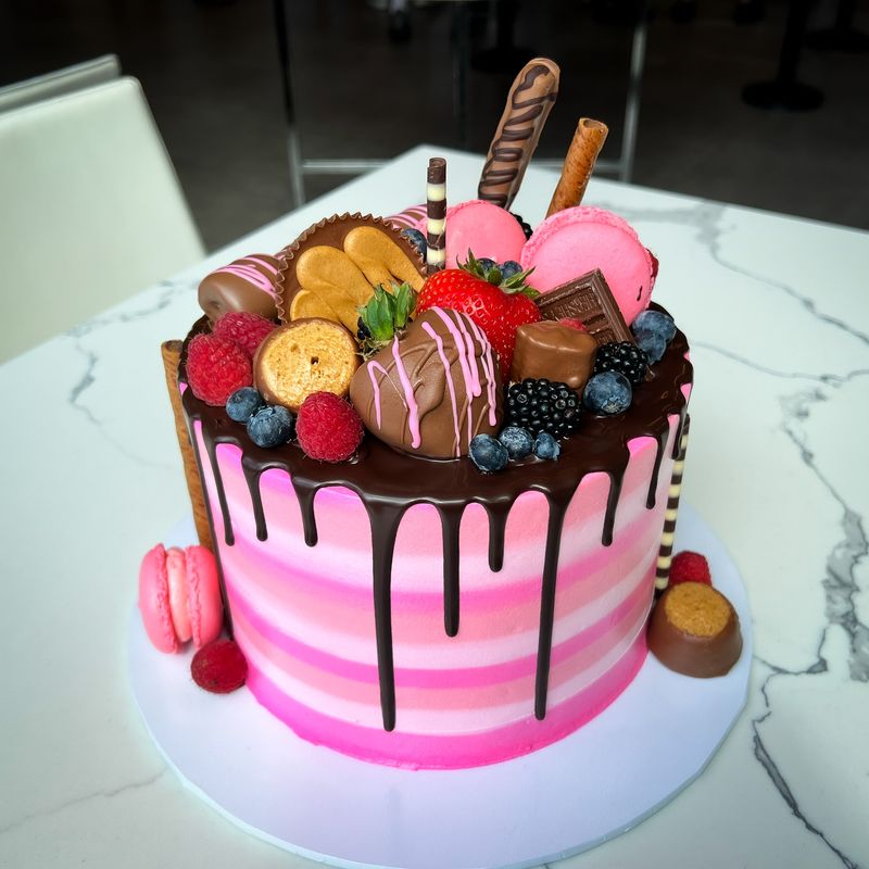 14 Pennsylvania Bakeries Keeping Traditional Family Recipes Alive - Decor Hint Oakmont Bakery