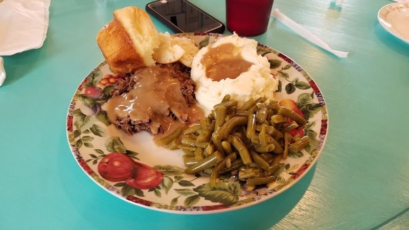 17 Arkansas Soul Food Spots Locals Say Are Just Too Good To Share - Decor Hint Whistle Stop Bistro and Catering – Jonesboro