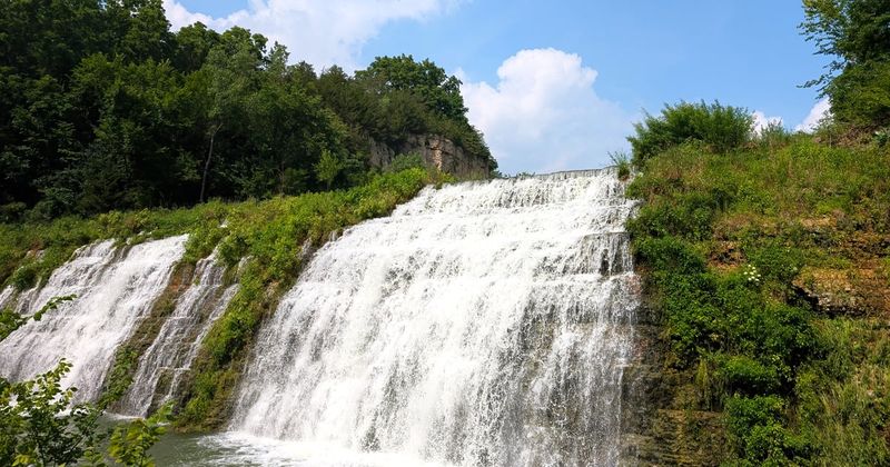 Thunder Bay Falls In Galena That's Easy To Visit - Decor Hint Spectacular 40-Foot Waterfall View