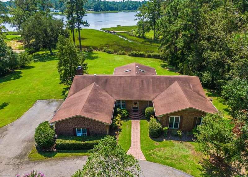 North Carolina's 25 Most Expensive Neighborhoods To Buy A Home In 2025 - Decor Hint Greenville Loop (Wilmington)