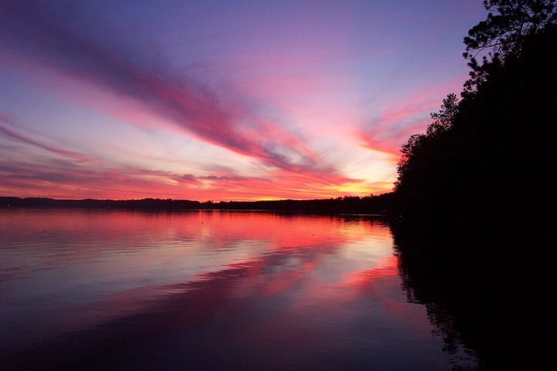 Secret Michigan Lakes That Locals Hope Stay Under The Radar - Decor Hint Long Lake (Grand Traverse County)