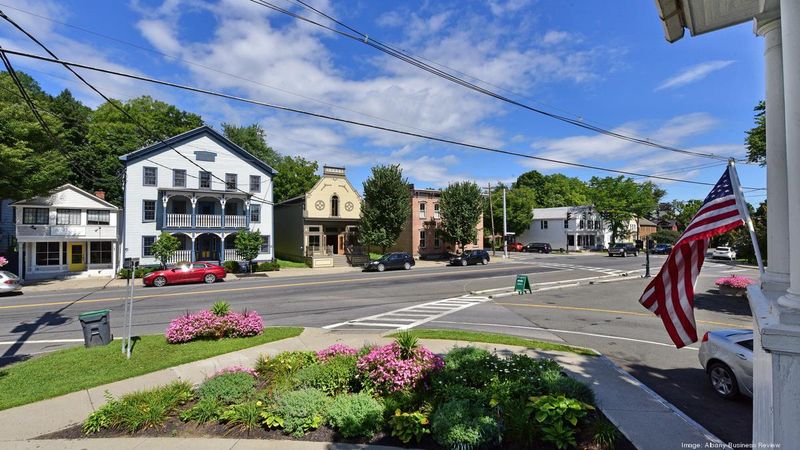 30 Charming Small Towns Across New York You'll Want To Visit - Decor Hint Kinderhook