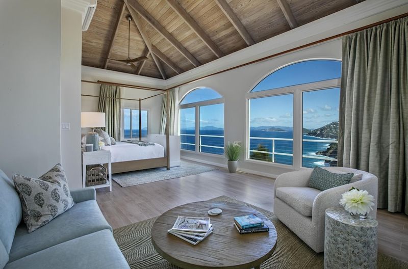 What The Most Expensive Mansions On America's Coasts Have In Common - Decor Hint Multiple Master Suites