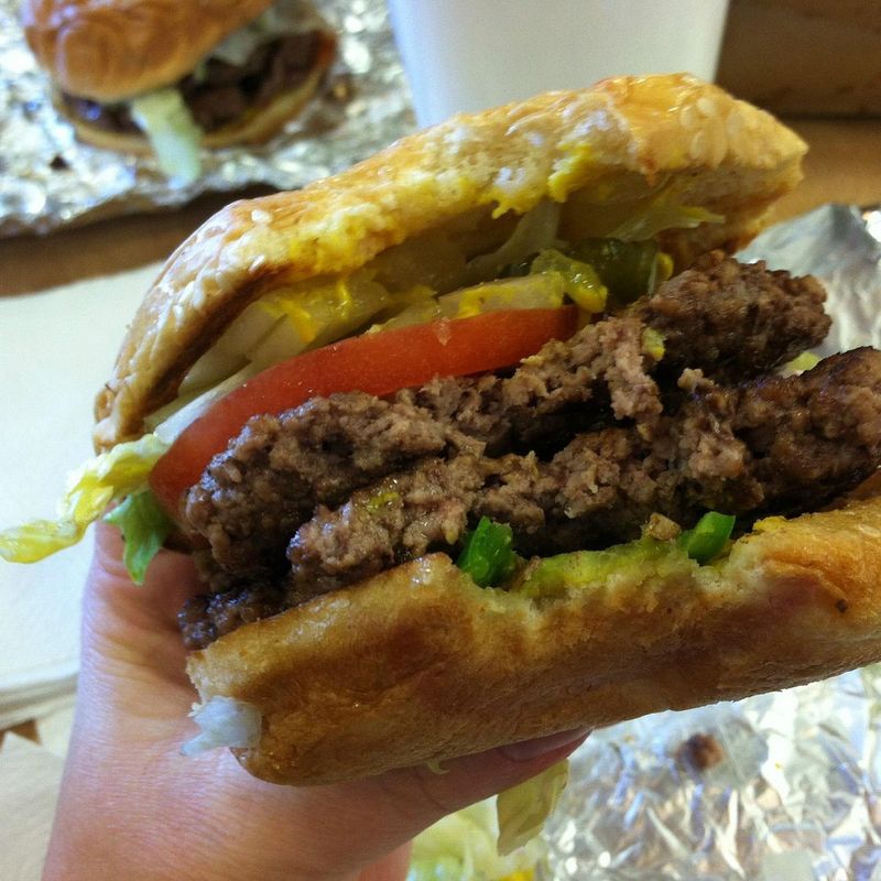15 Must-Try Colorado Burger Spots With Double Cheeseburgers Everyone Talks About - Decor Hint Five Guys