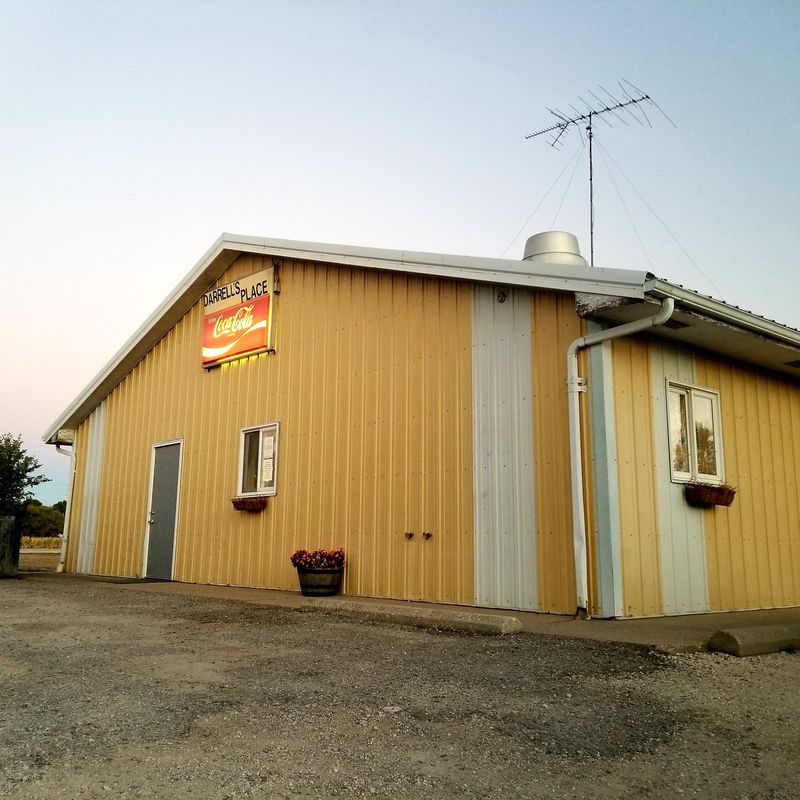 9 Iowa Tenderloin Shops That Made The State A Food Destination - Decor Hint Darrell's Place