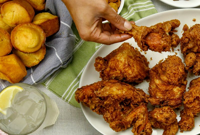 14 California Family-Run Fried Chicken Restaurants Worth The Drive - Decor Hint Willie Mae's Scotch House