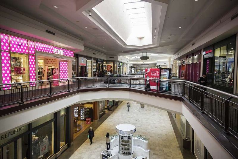 20+ Texas Malls That Shaped Shopping In The Lone Star State - Decor Hint Barton Creek Square