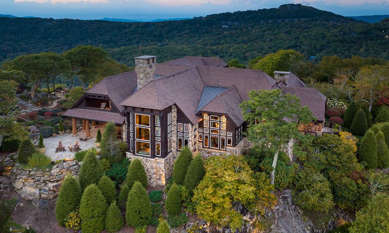 North Carolina's 25 Most Expensive Neighborhoods To Buy A Home In 2025 - Decor Hint Grandfather (Avery County / Mountain Area)