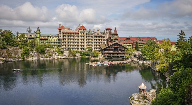 Peaceful NYC Spa Retreats Ideal For When Life Gets Overwhelming - Decor Hint Mohonk Mountain House Spa
