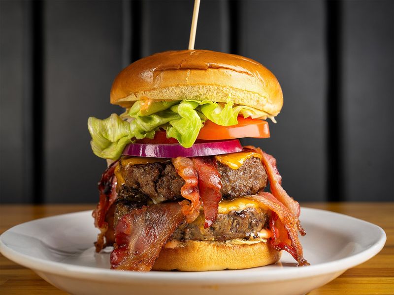 15 Virginia Burger Stops Where The Double Cheeseburger Is The Star Of The Show - Decor Hint Burger District - Arlington