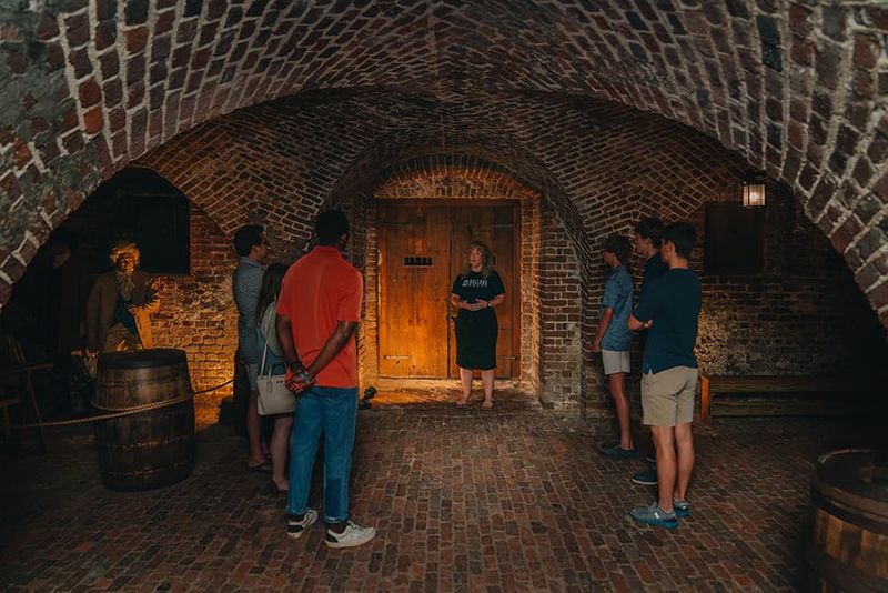 26 Reasons Charleston Might Be The South's Most Captivating City - Decor Hint Ghost Tours Revealing Spooky Stories