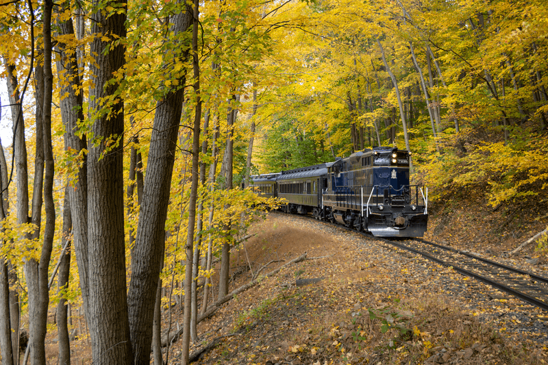 Pennsylvania Train Rides Showing Off The State's Most Beautiful Views - Decor Hint Colebrookdale Railroad