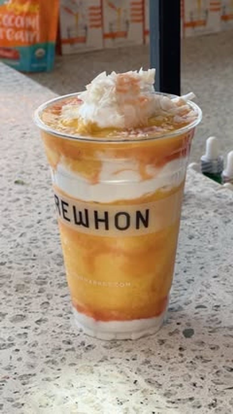 Erewhon Brings Its Smoothie Game To New York City Delivery - Decor Hint Malibu Mango Comes With Brain Boost
