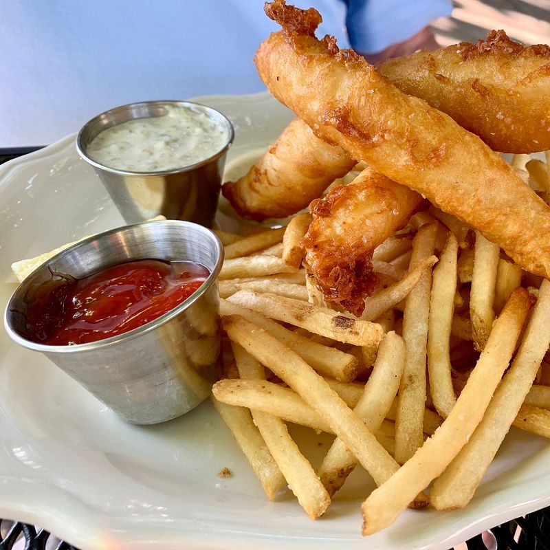 16 Utah Fish Fries Worth Visiting For That Golden, Down-Home Crunch - Decor Hint Harbor Seafood & Steak Company