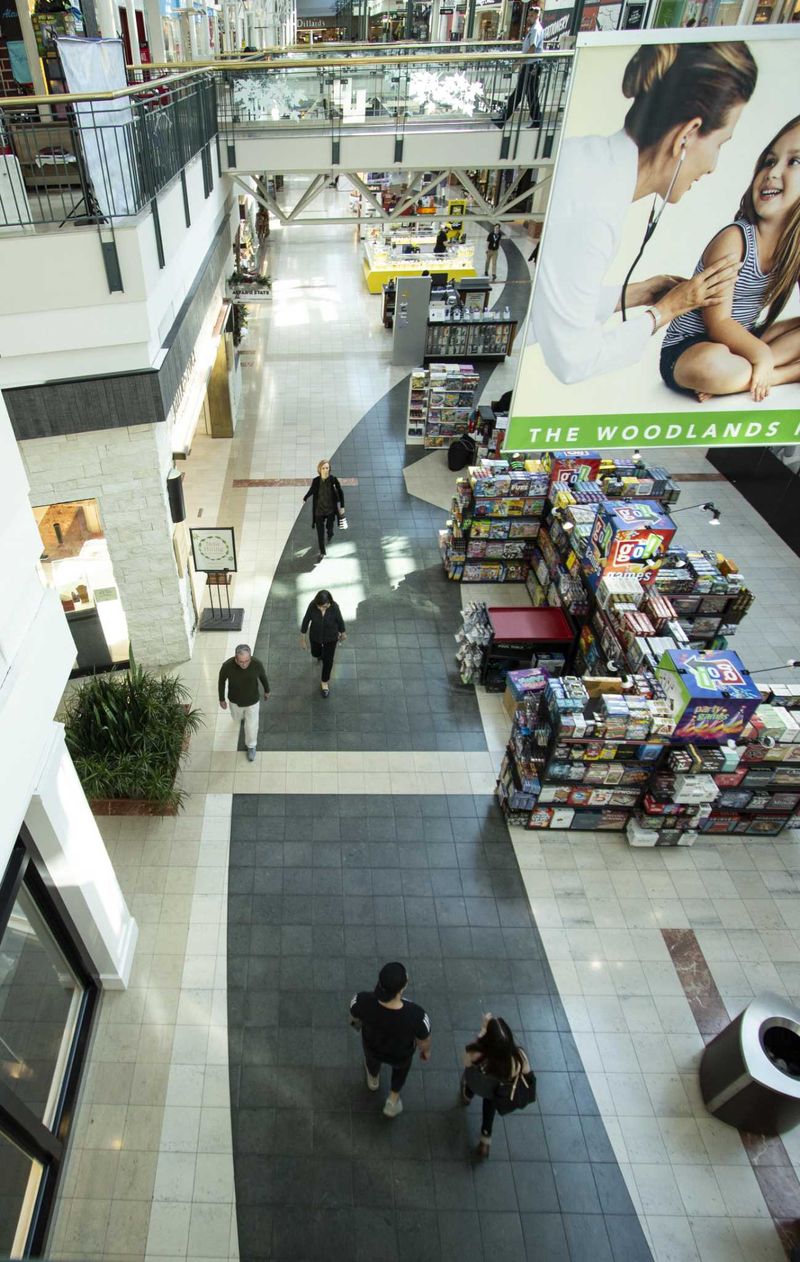 20+ Texas Malls That Shaped Shopping In The Lone Star State - Decor Hint The Woodlands Mall