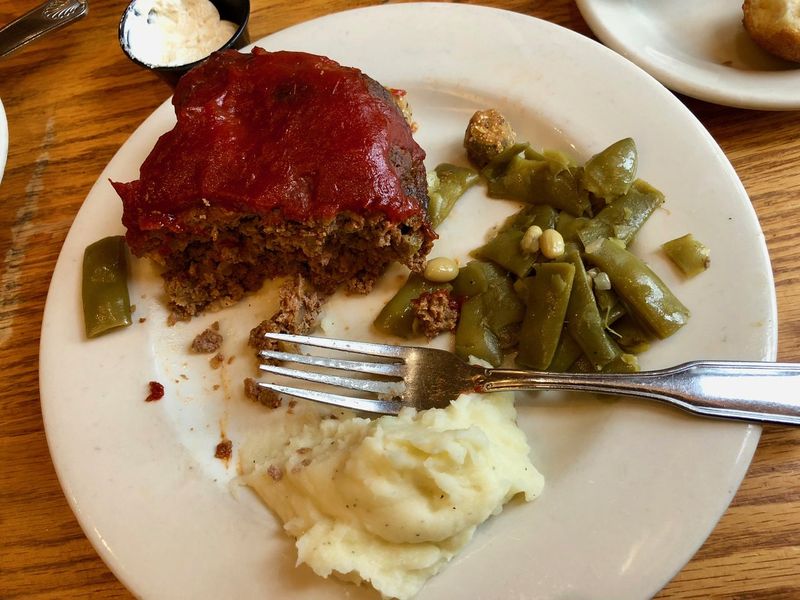 Hearty Green Beans Cooked With Ham