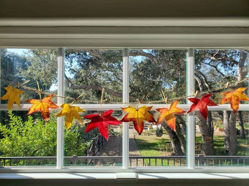 DIY Leaf Garland