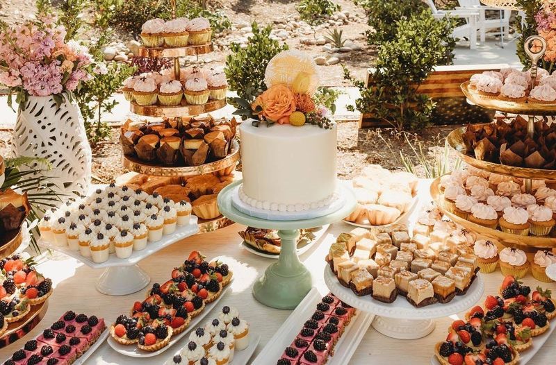 Dessert Bar Attractions