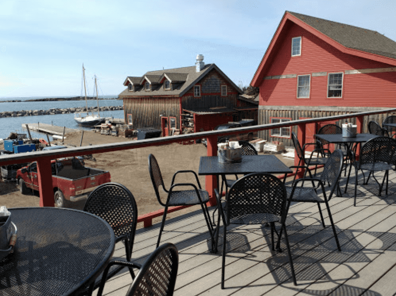 Minnesota Restaurants Bringing A Taste Of The Shoreline Up North - Decor Hint Dockside Fish Market