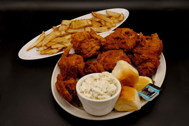 Minnesota's Best Family-Run Fried Chicken Restaurants - Decor Hint McKinney's on Southside