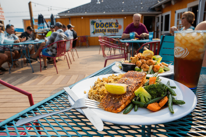 Ohio Restaurants Known For Their Perfectly Fried Fish - Decor Hint The Dock At Water Street