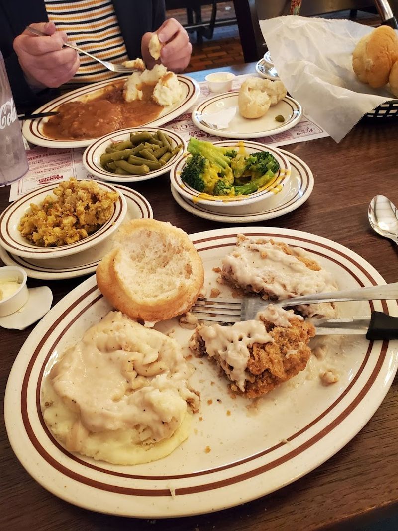 West Virginia Diners Serving Classic Comfort Food You'll Love - Decor Hint Harding's Family Restaurant
