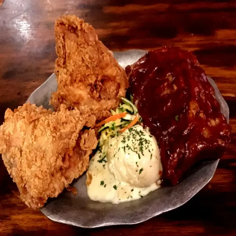 15 Georgia Restaurants Locals Love For Big Flavor And Small Prices - Decor Hint Pitty Pat's Porch