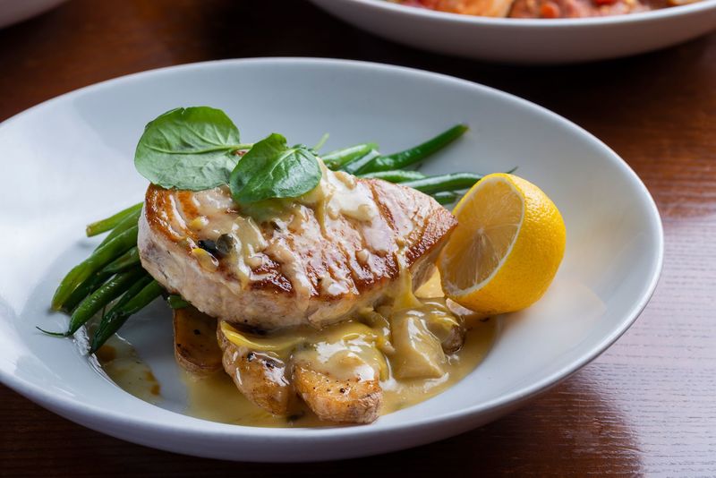 Ohio Restaurants Known For Their Perfectly Fried Fish - Decor Hint Mancy's Blue Water Grille