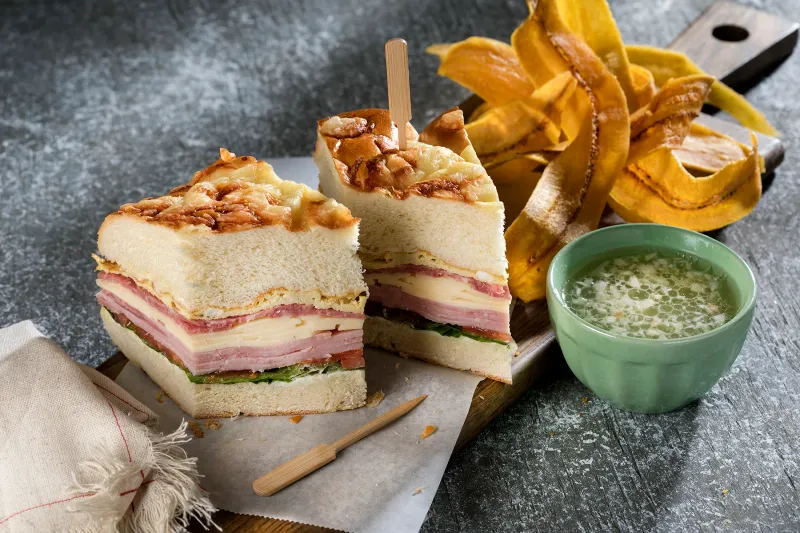 Versailles Restaurant