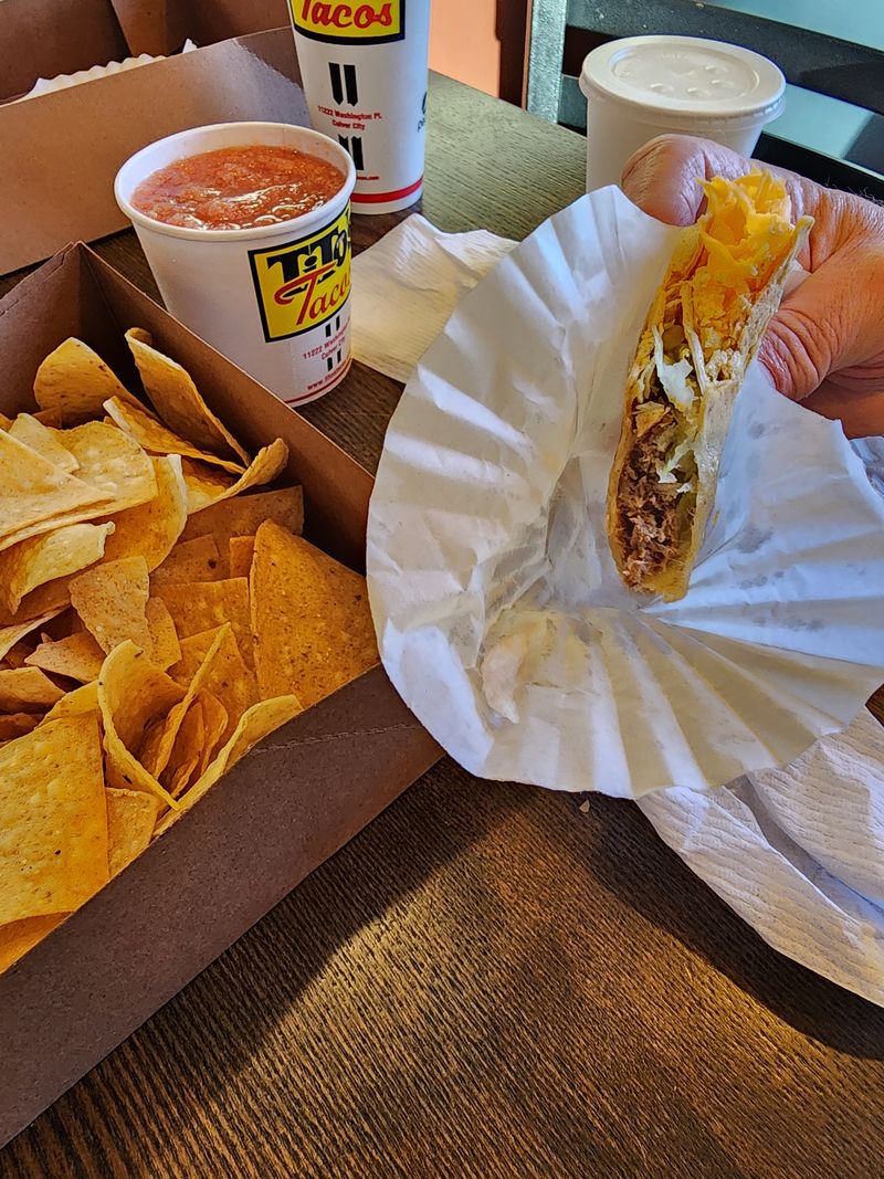 11 Iconic California Restaurants Loved For Great Food And Low Prices - Decor Hint Tito's Tacos