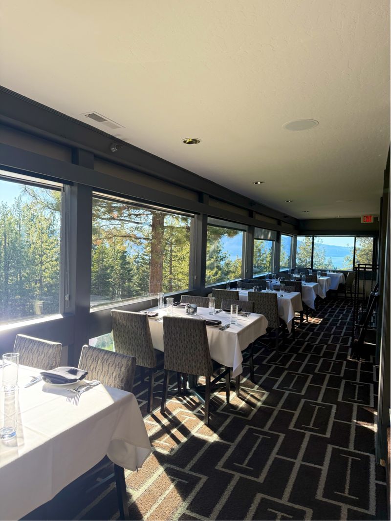 Must-Try Nevada Seafood Restaurants Worth Every Mile - Decor Hint Chart House