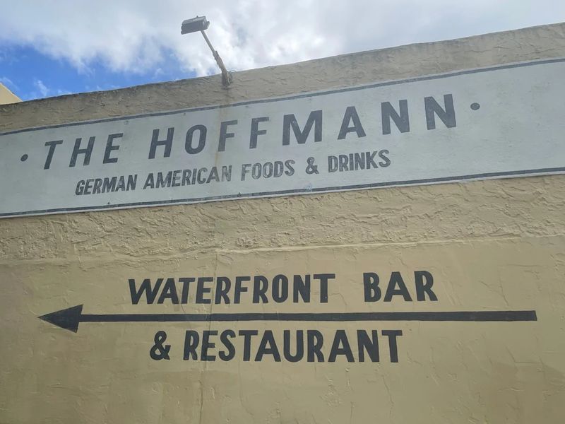 Hoffmann's Café – Milwaukee