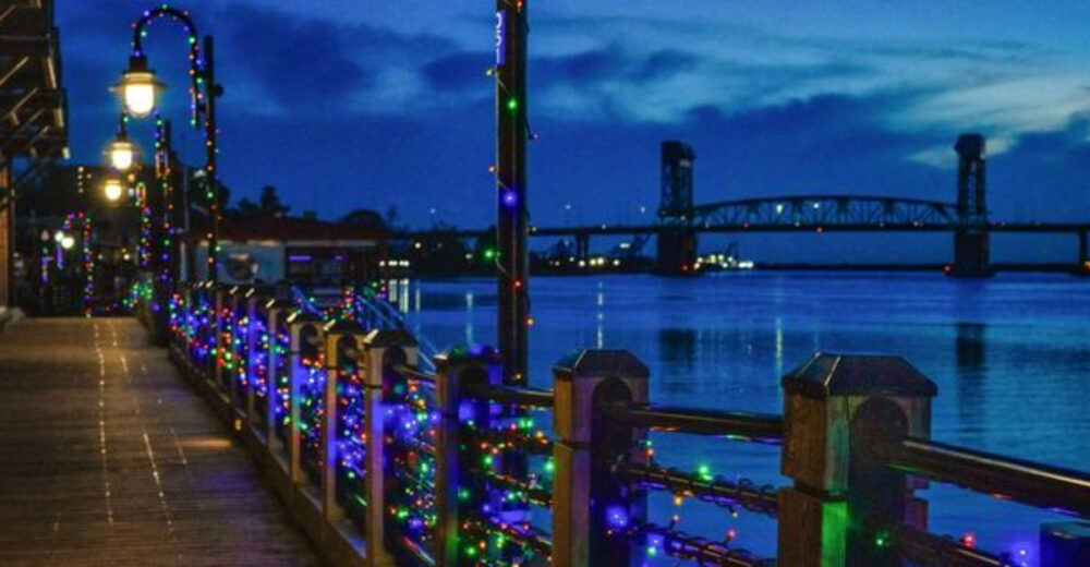 The North Carolina River Walk That Transforms Into A Winter Wonderland - Decor Hint