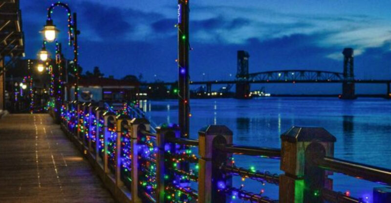 The North Carolina River Walk That Transforms Into A Winter Wonderland