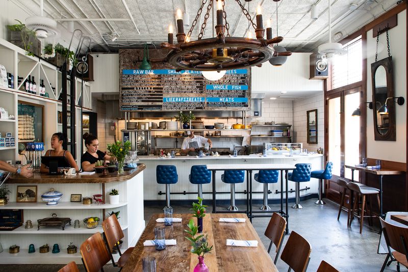 Charleston Dining Spots Serving Seafood Locals Call The Best Around - Decor Hint High Thyme Cuisine