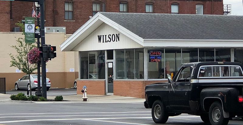 Ohio Restaurants That Stay Busy Without Spending On Ads - Decor Hint Wilson's Sandwich Shop